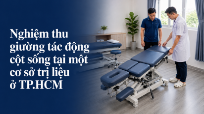 Nghiệm thu giường tác động cột sống tại một cơ sở trị liệu ở TP.HCM