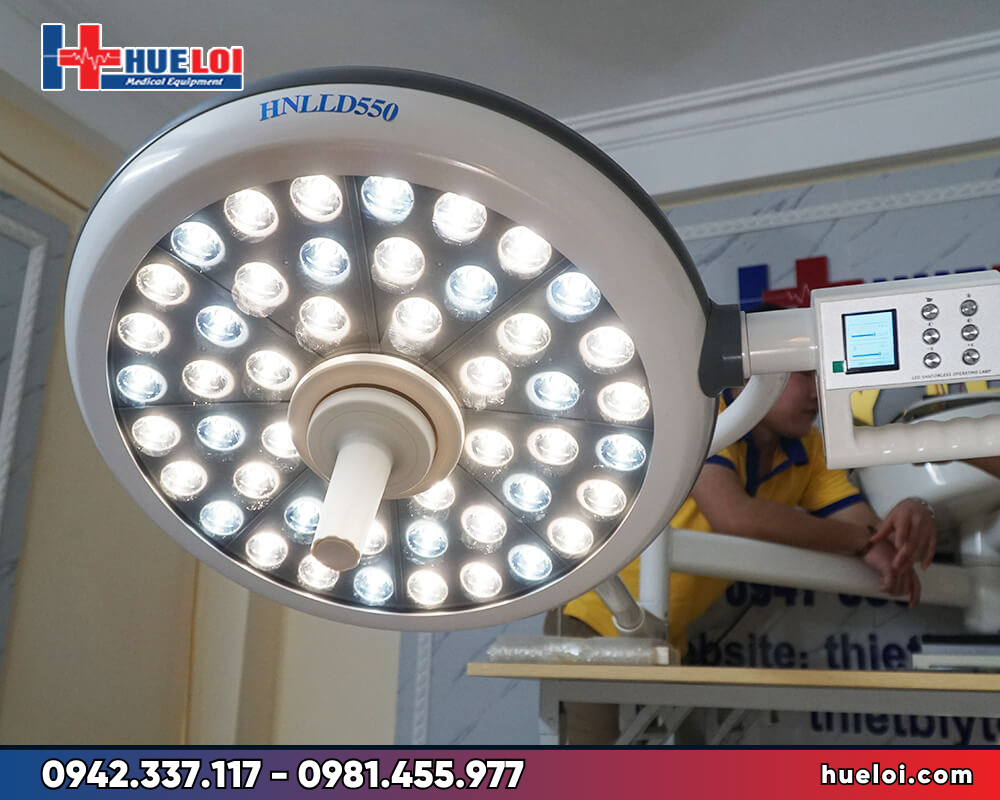 đèn phẫu thuật 2 nhánh