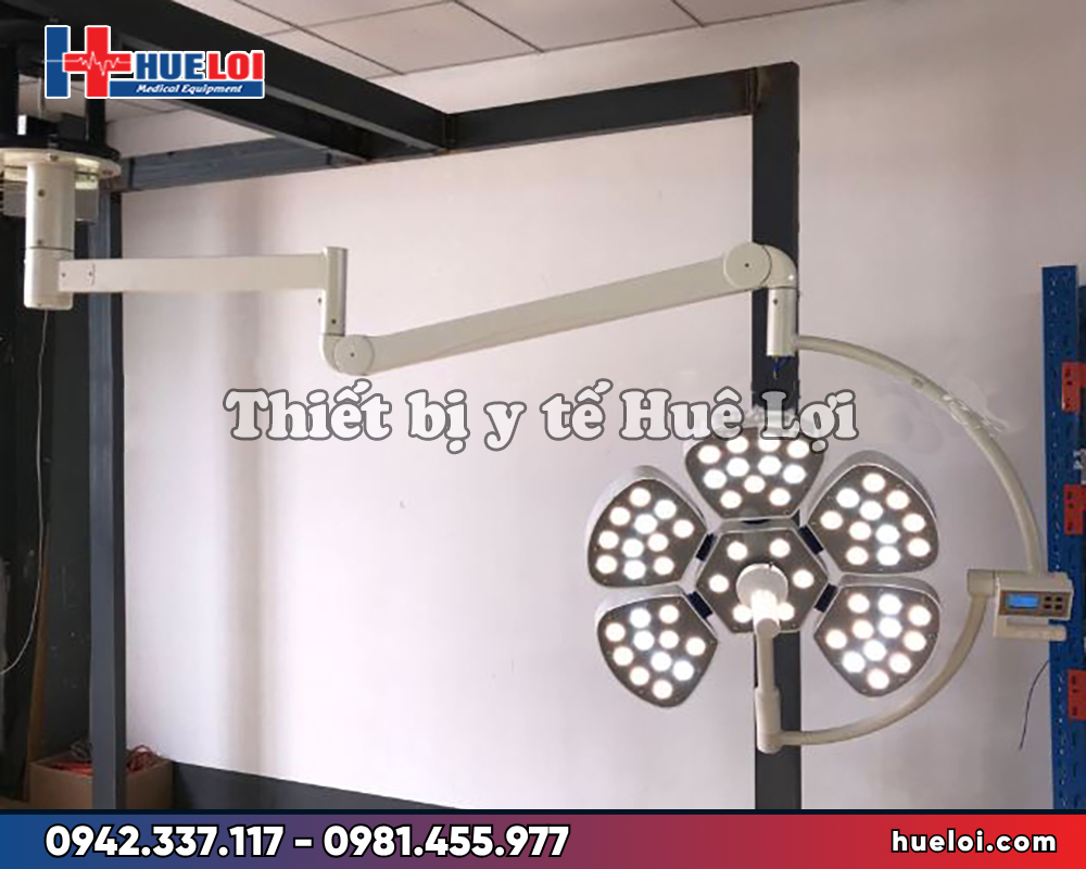 đèn mổ giá rẻ 5 cánh hoa treo tường