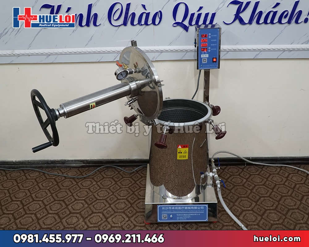 Máy sắc thuốc bắc có áp suất YJH40 - mặt trước