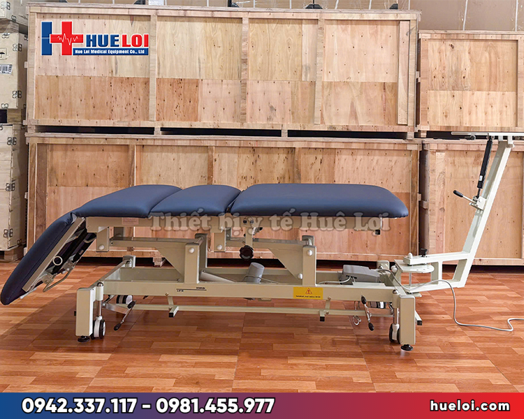 giường kéo giãn cột sống bằng điện CY-C101F - khung thép sơn mạ tĩnh điện và bánh xe