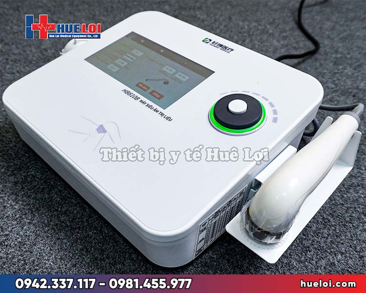 máy siêu âm trị liệu đa tần HB810B - cận cảnh cổng cắm hai đầu dò mặt trước