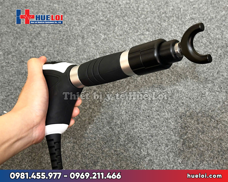 Sóng xung kích phân kỳ Intelect Puls 30 - tay cầm điều trị cầm tay