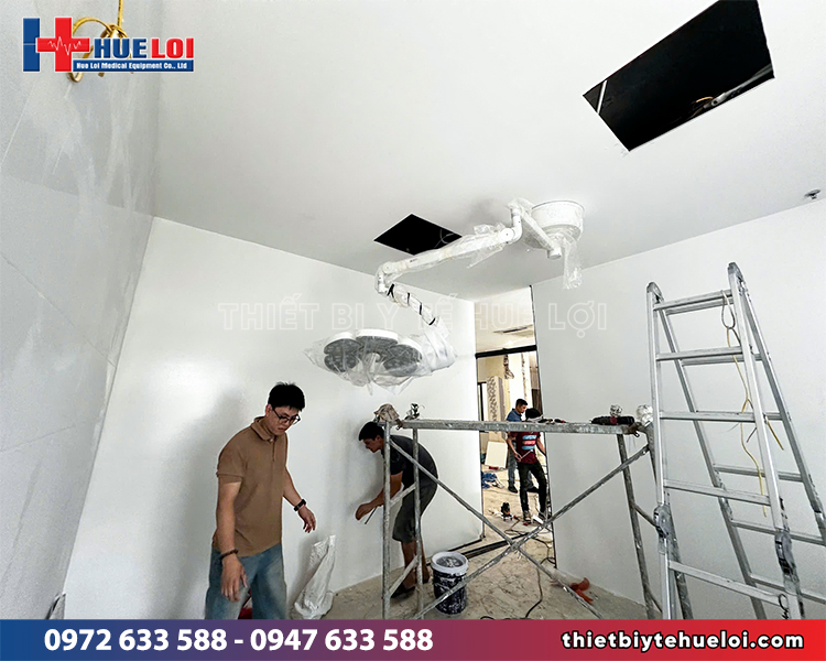 đèn mổ led treo trần 5 cánh