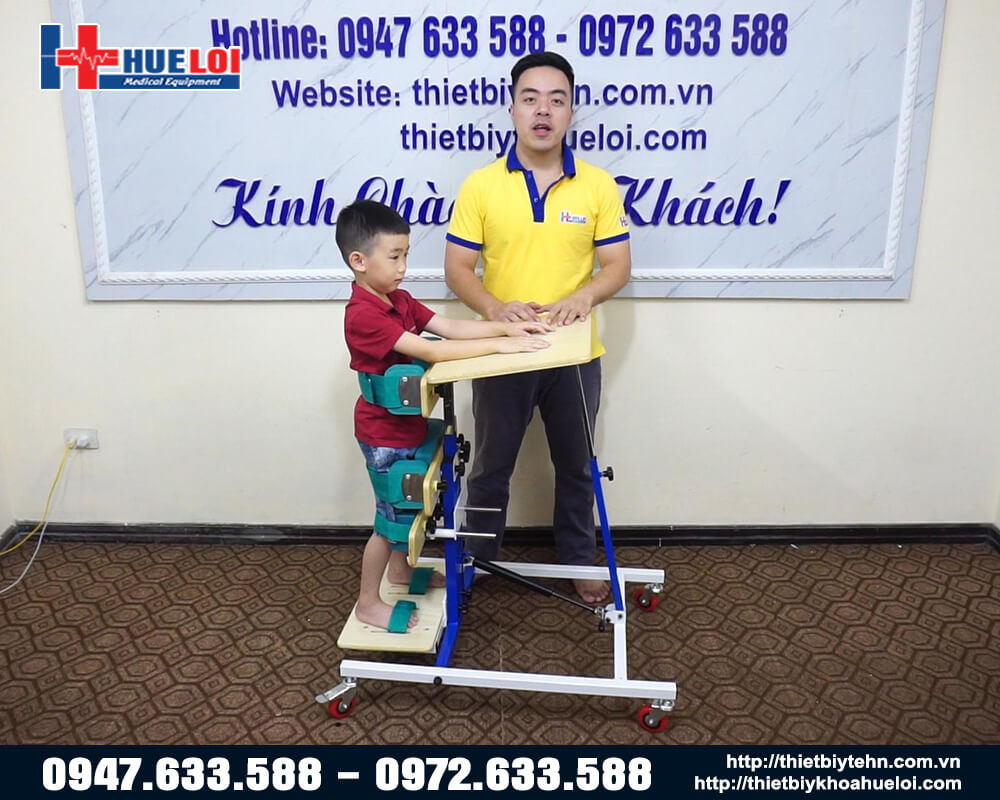 khung tập đứng trẻ em