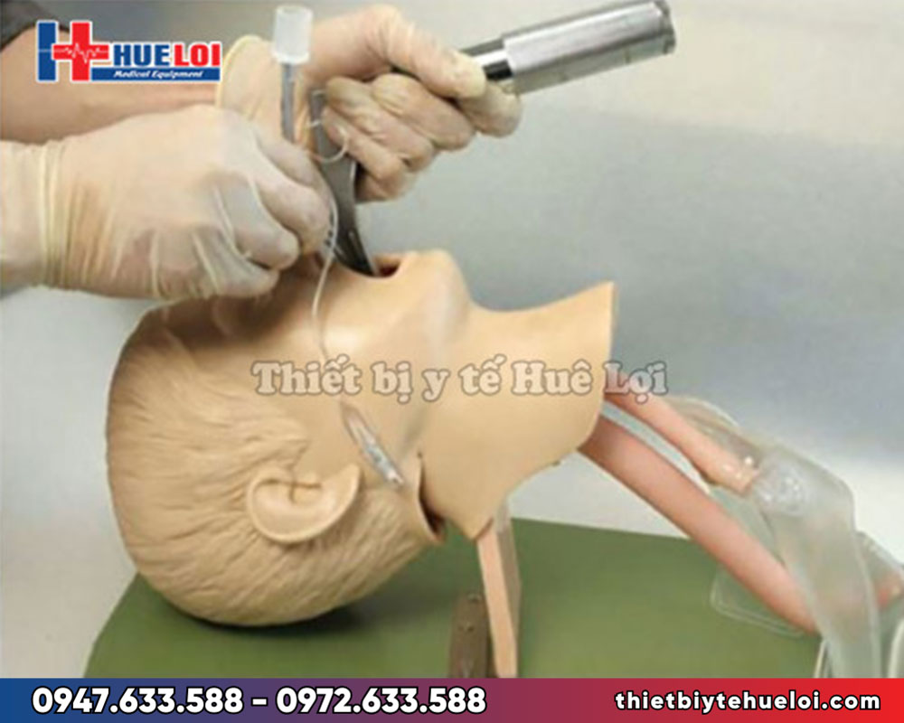 Mô hình đào tạo đặt nội khí quản trẻ em