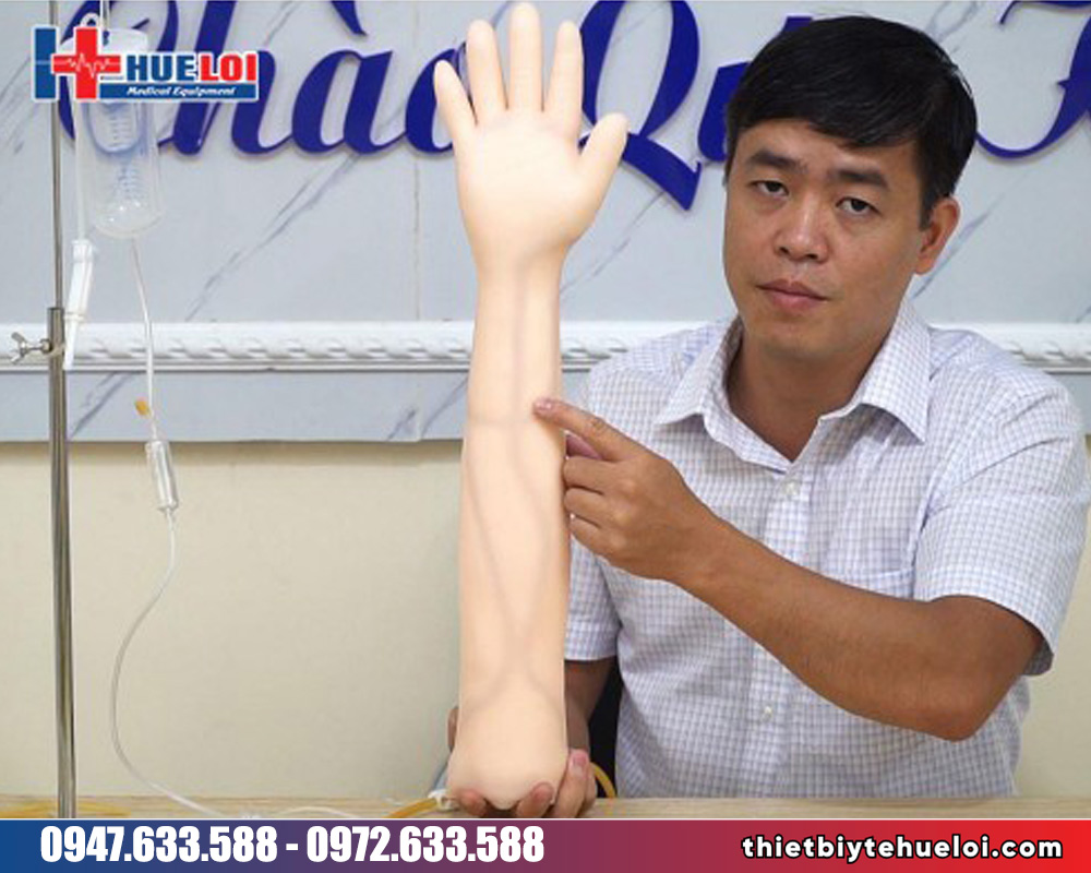Mô hình thực hành tiêm truyền tĩnh mạch cánh tay