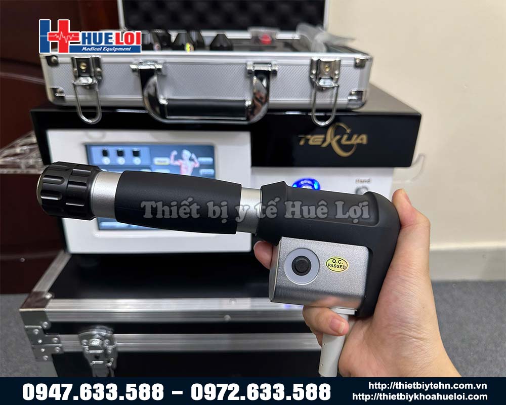 tay cầm máy xung kích